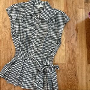 Max Studio Gray and White Gingham Button-Front Tie-Waist peplum Top